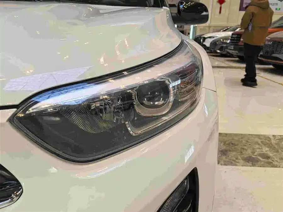 Kia KX1 2021 Yipao 1.4L CVT Sunroof Model 2022 — миниатюра 2