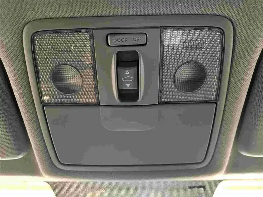 Kia KX1 2021 Yipao 1.4L CVT Sunroof Model 2022 — миниатюра 5
