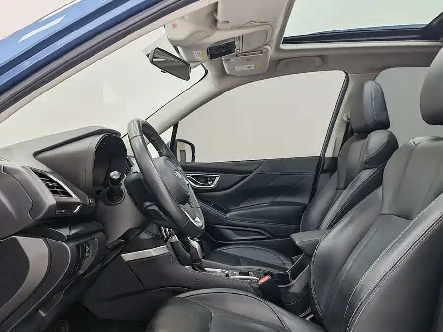 Subaru Forester Forester 2021 2.0i Luxury Edition 2022 — миниатюра 4
