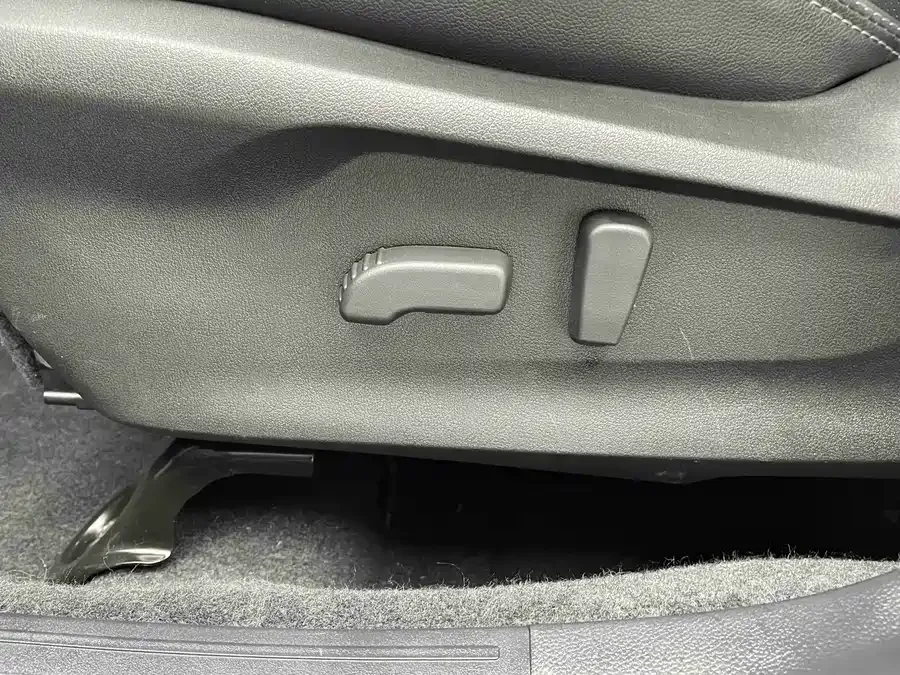 Subaru Forester Forester 2022 2.0i AWD Luxury Edition EyeSight 2022 — миниатюра 5