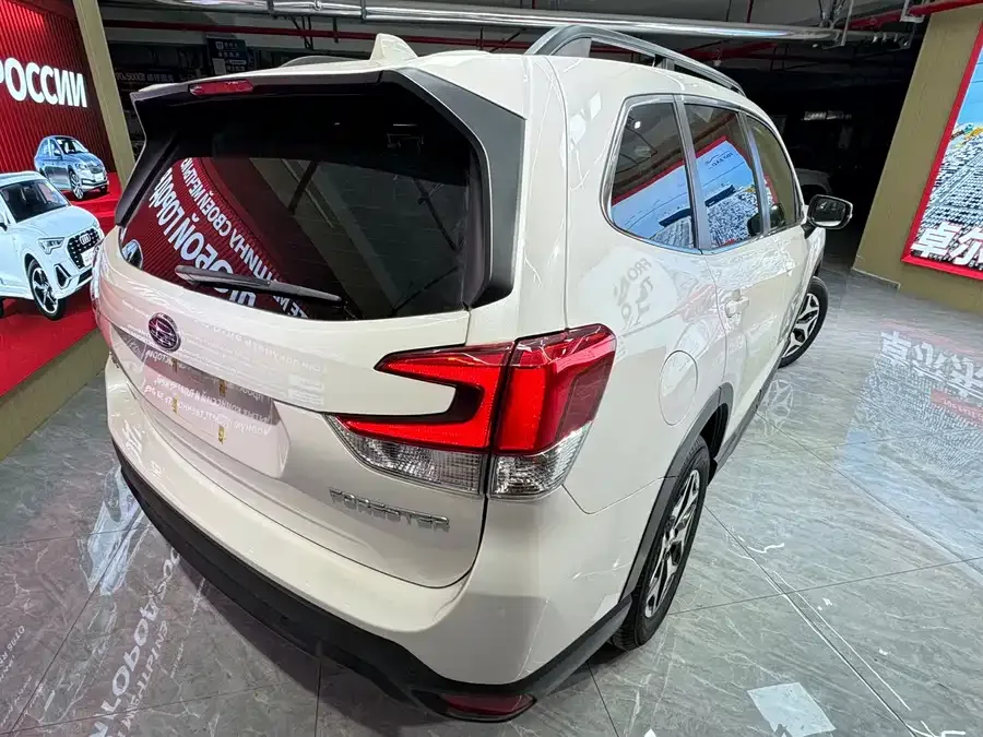 Subaru Forester Forester 2022 2.0i AWD Luxury Edition EyeSight 2022 — миниатюра 2