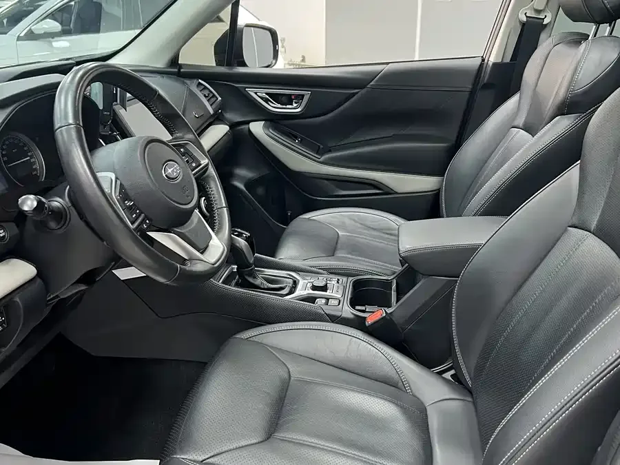 Subaru Forester Forester 2022 2.0i AWD Luxury Edition EyeSight 2022 — миниатюра 5
