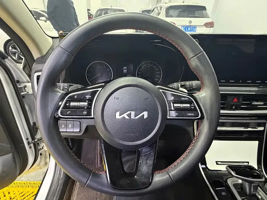 Kia KX3 Aopao (Seltos) KX3 2021 1.5L CVT New Edition 2022 — миниатюра 5