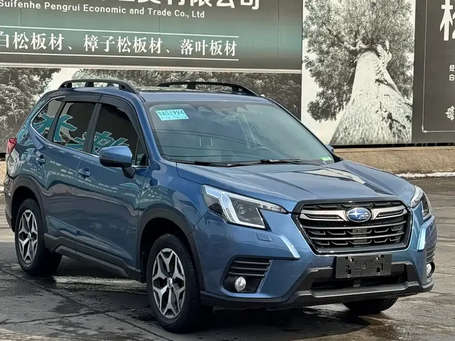 Subaru Forester 2022 Forester 2.0i AWD Luxury Edition 2023 — миниатюра 3