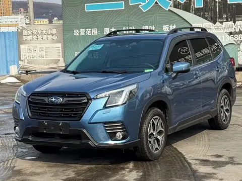 Subaru Forester 2023 купить в Москве