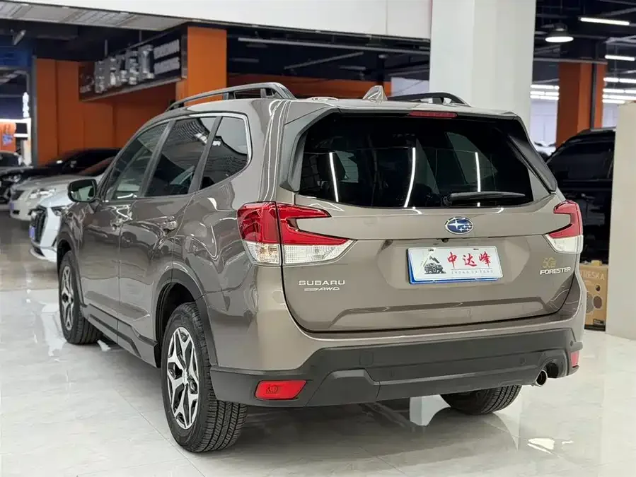 Subaru Forester 2022 Forester 2.0i AWD Luxury Edition 2022 — миниатюра 4