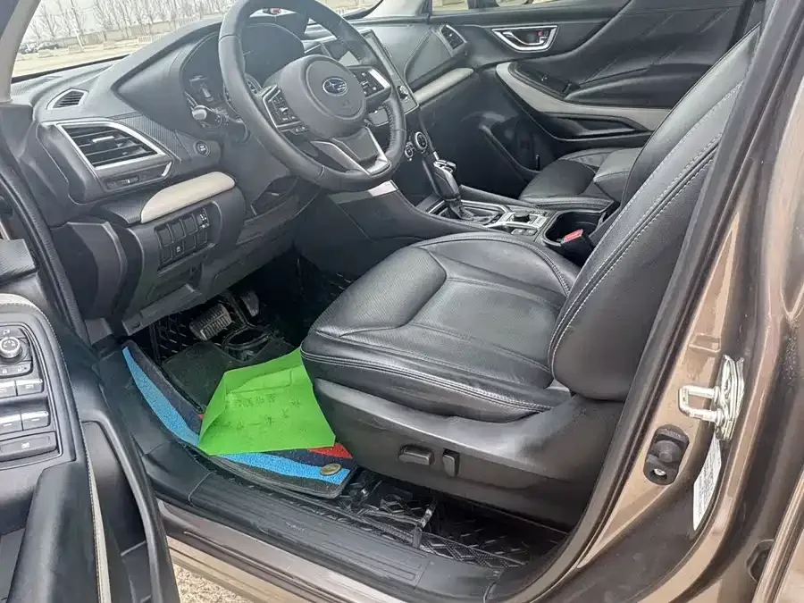Subaru Forester Forester 2022 2.0i AWD Luxury Edition EyeSight 2022 — миниатюра 4