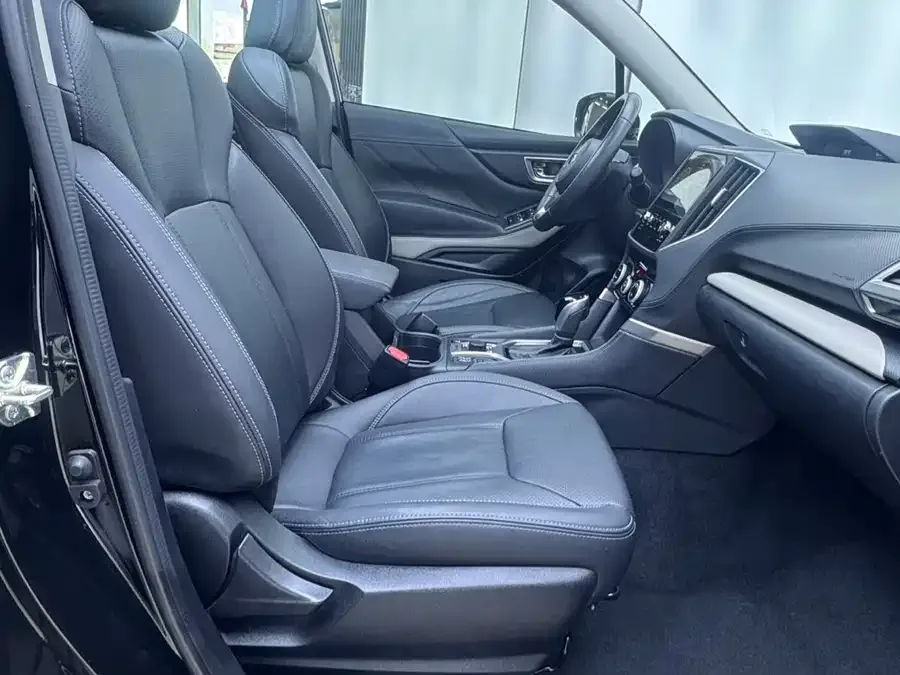 Subaru Forester Forester 2022 2.0i AWD Luxury Edition EyeSight 2022 — миниатюра 5