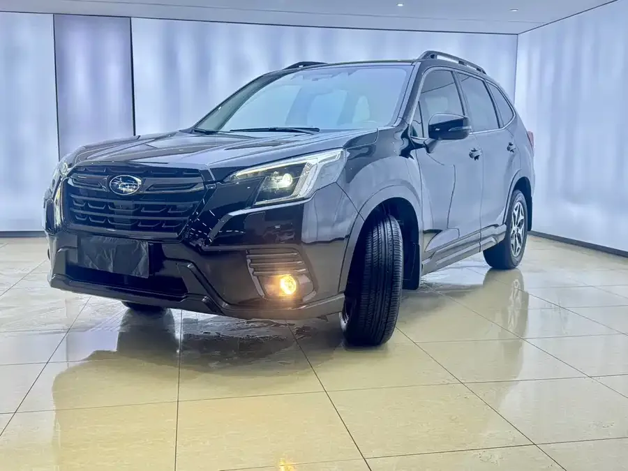 Subaru Forester Forester 2022 2.0i AWD Luxury Edition EyeSight 2022 — фото 1, купить с доставкой в Москву
