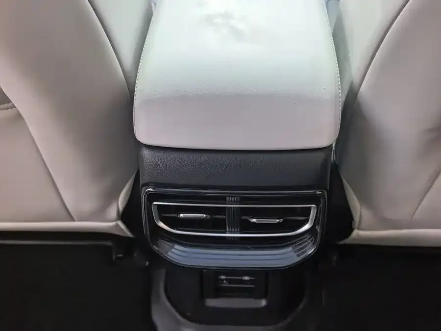 XPeng P5 Xpeng P5 2022 model 460E 2022 — миниатюра 4