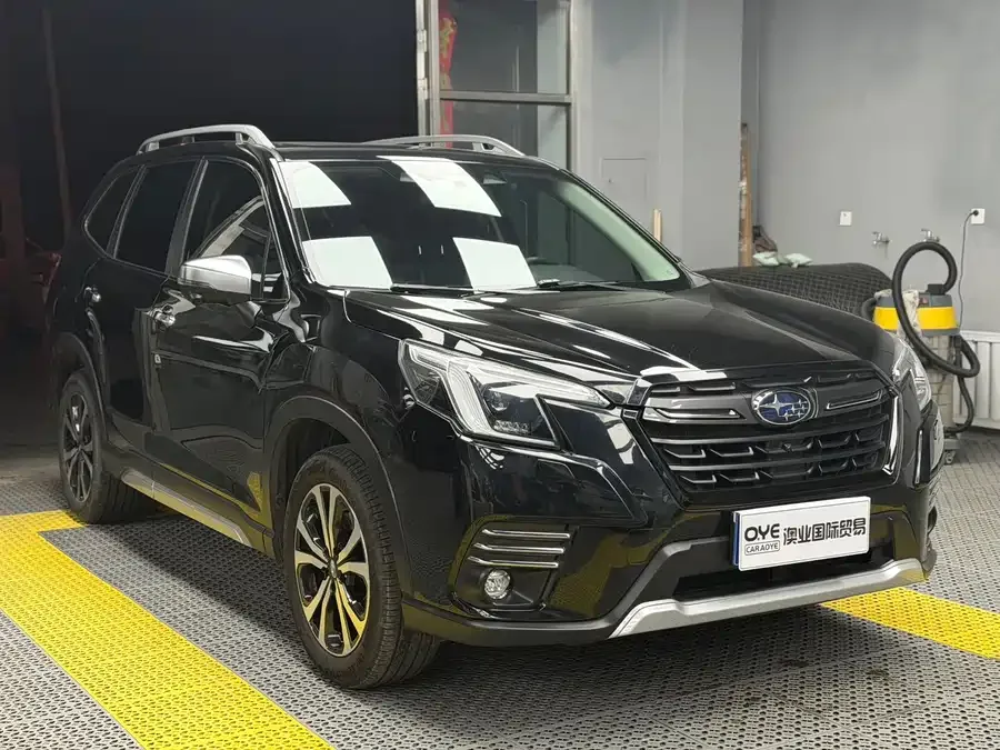 Subaru Forester 2022 Forester 2.0i AWD Ultimate Edition EyeSight 2022 — миниатюра 3