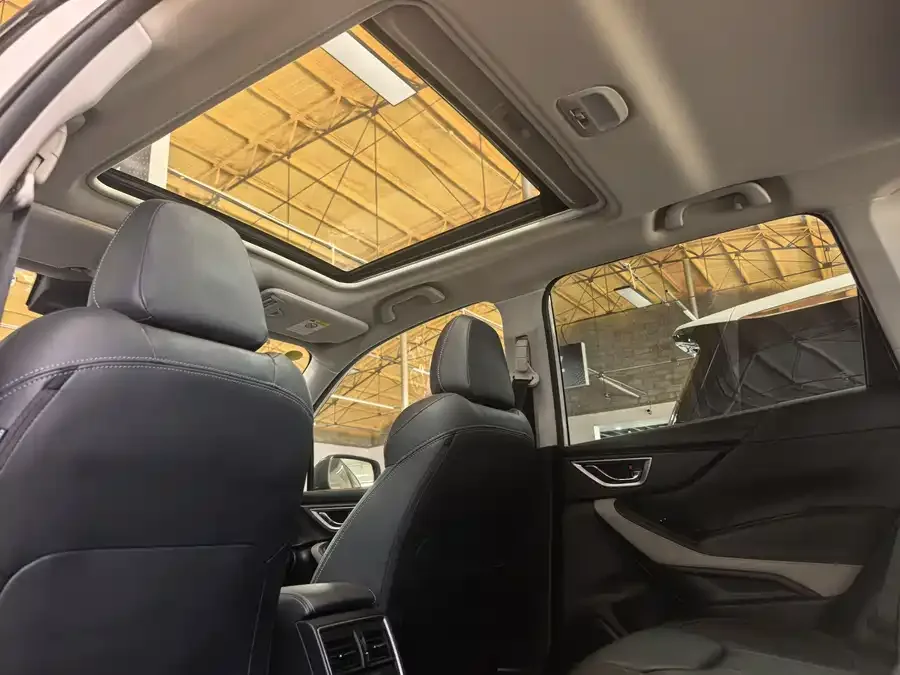 Subaru Forester Forester 2022 2.0i AWD Luxury Edition EyeSight 2022 — миниатюра 5