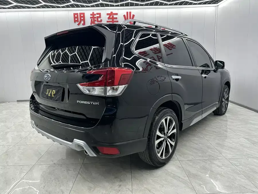 Subaru Forester 2022 Forester 2.0i AWD Ultimate Edition EyeSight 2022 — миниатюра 4