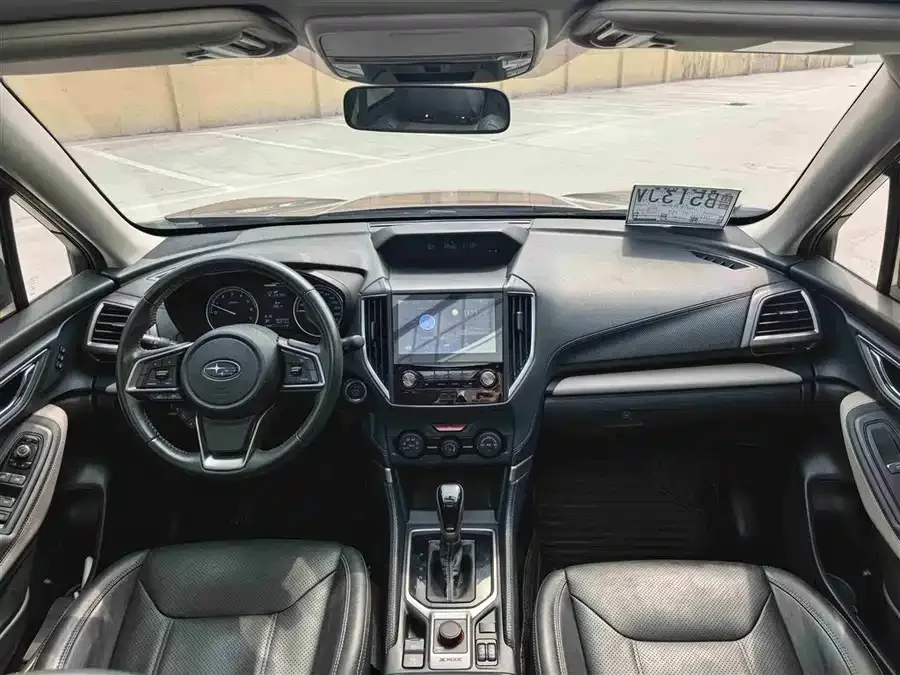 Subaru Forester 2022 Forester 2.0i AWD Luxury Edition 2022 — миниатюра 4