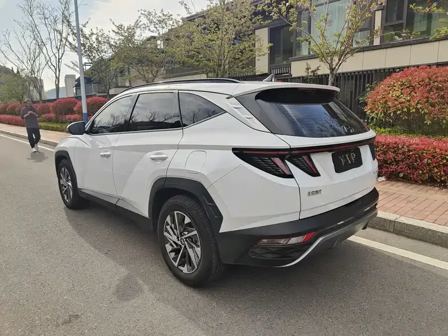 Hyundai Tucson L Tucson 2023 Tucson L 1.5T Automatic 2WD DLX Luxury Edition 2023 — миниатюра 4
