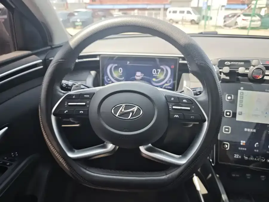 Hyundai Tucson L Tucson 2023 Tucson L 1.5T Automatic 2WD LUX Premium Edition 2023 — миниатюра 5