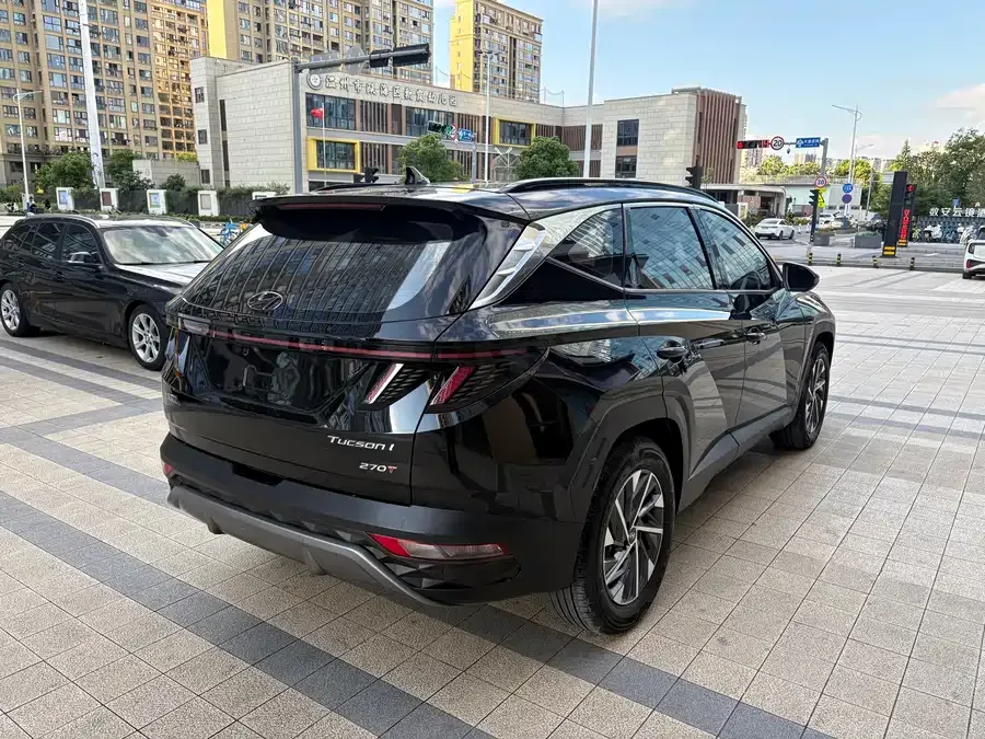 Hyundai Tucson L 2023 Tucson L 1.5T Automatic 2WD GLX N Line Elite Edition 2023 — миниатюра 2