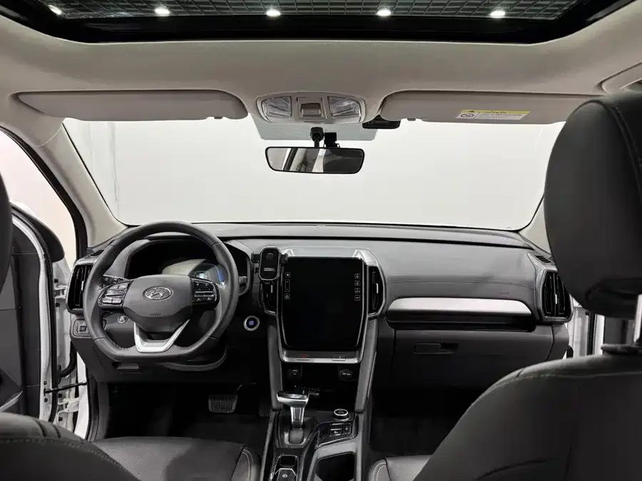 Hyundai Beijing ix35 Beijing Hyundai ix35 2021 240TGDi DCT 2WD GLS Leading Edition 2022 — миниатюра 2