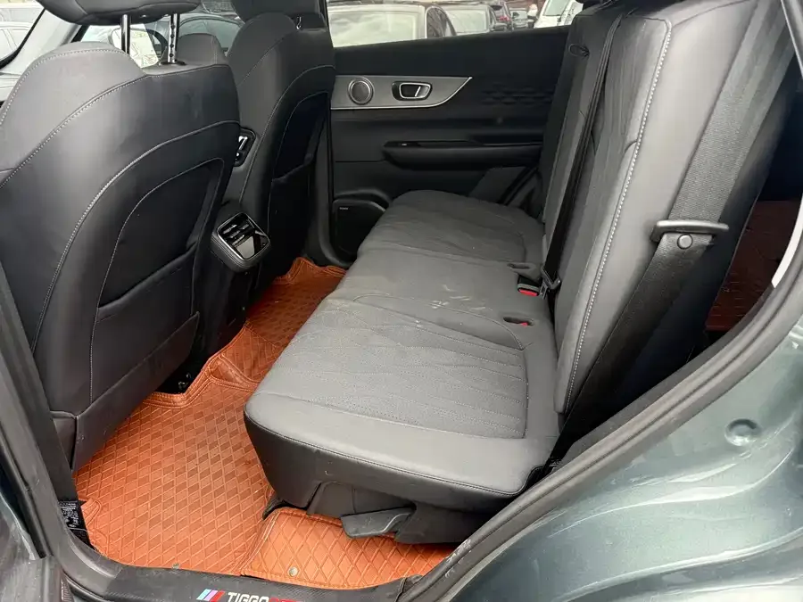 Chery Tiggo 8 PLUS Tiggo 8 PLUS 2025 290TGDI DCT Luxury Edition 2024 — миниатюра 2