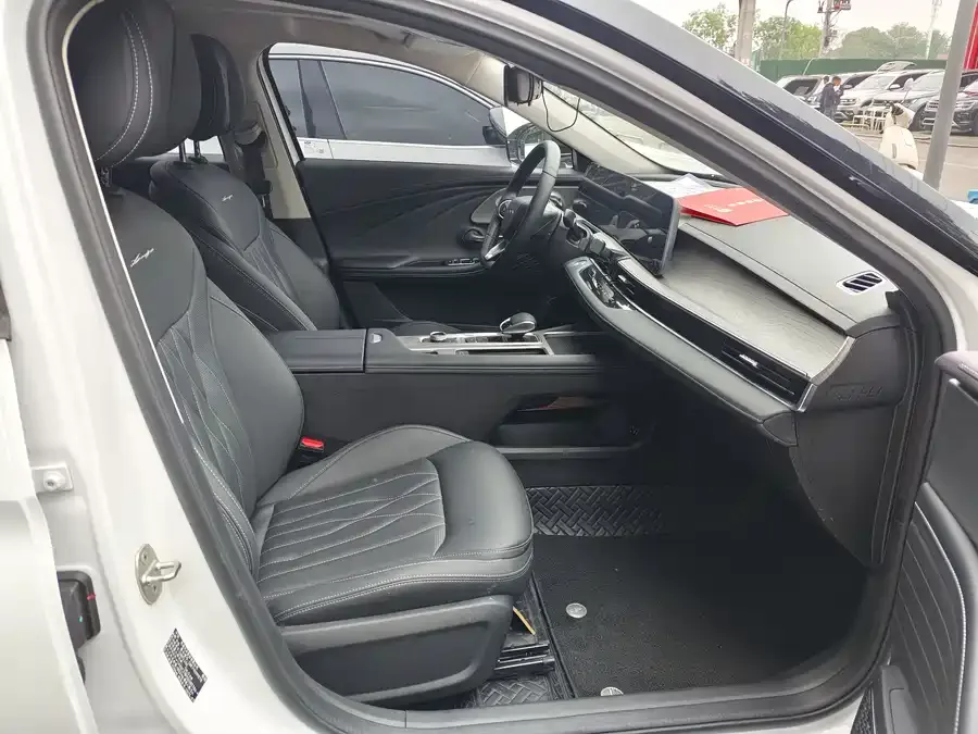 Chery Arrizo 8 Arrizo 8 2025 1.6T DCT 2025 — миниатюра 3