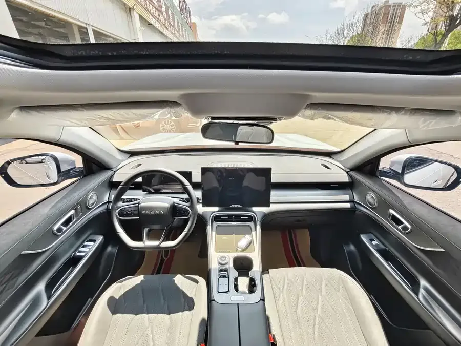 Chery Tiggo 8 PLUS Tiggo 8 PLUS 2025 290TGDI DCT Luxury Edition 2024 — миниатюра 2