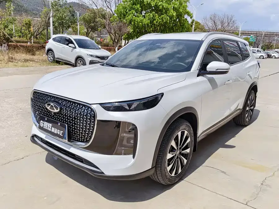 Chery Tiggo 8 PLUS Tiggo 8 PLUS 2025 290TGDI DCT Luxury Edition 2024 — фото 1, купить с доставкой в Москву