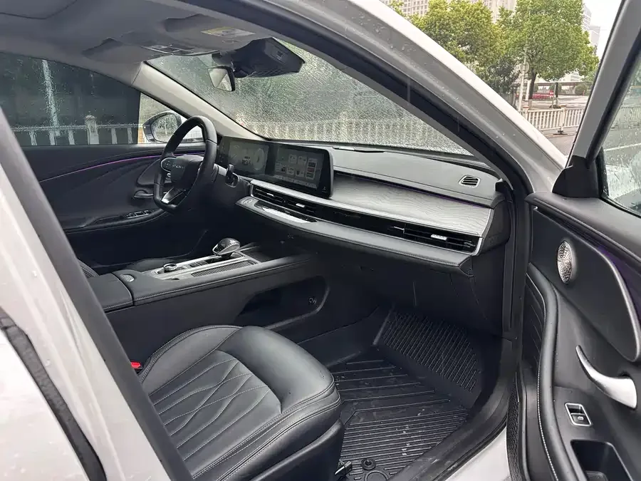 Chery Arrizo 8 Arrizo 8 2025 1.6T DCT Intelligent 2025 — миниатюра 4