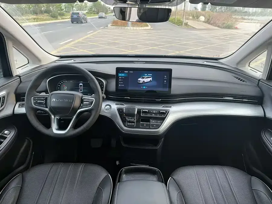 Roewe iMAX8 Roewe iMAX8 2022 400TGI Gathering Edition 2022 — миниатюра 2