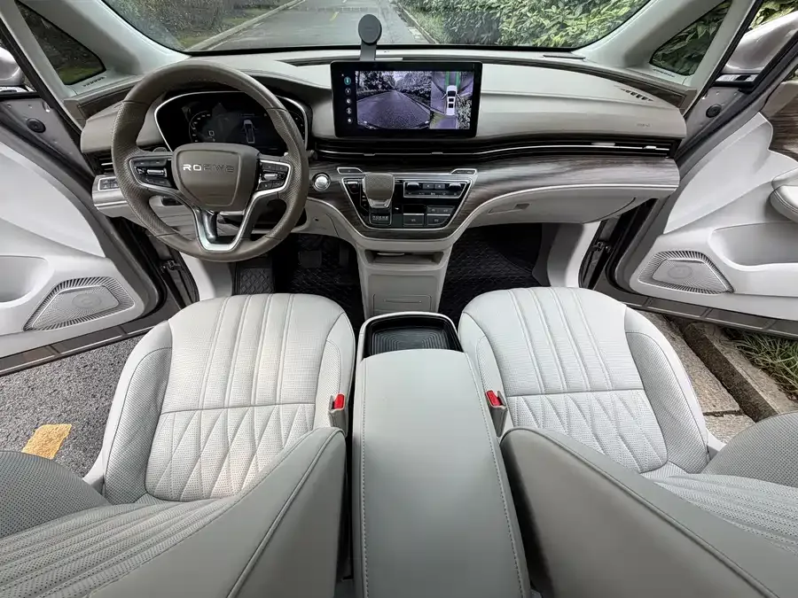 Roewe iMAX8 Roewe iMAX8 2023 400TGI Enjoy Edition 2024 — миниатюра 2