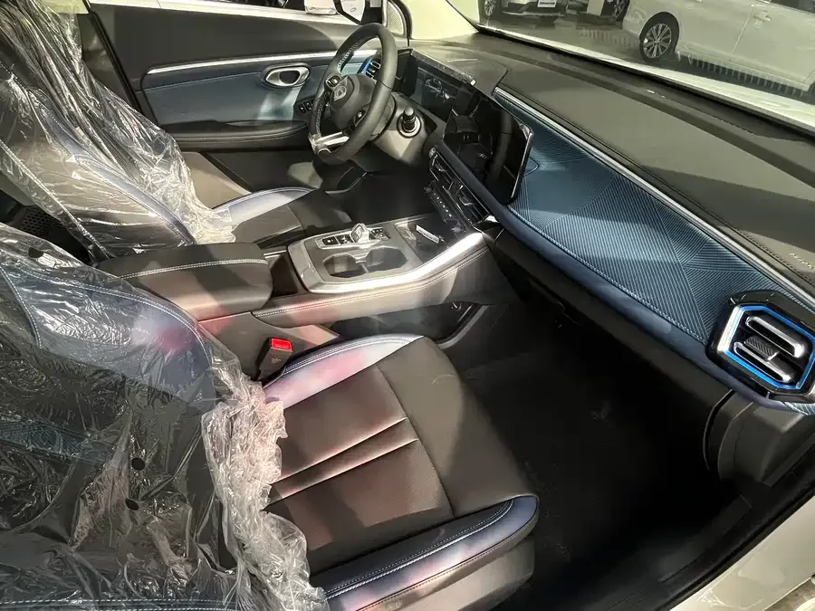 GAC Trumpchi GS3 Trumpchi GS3 2023 Shadow Speed 270T Jinzhi Edition 2026 — миниатюра 2