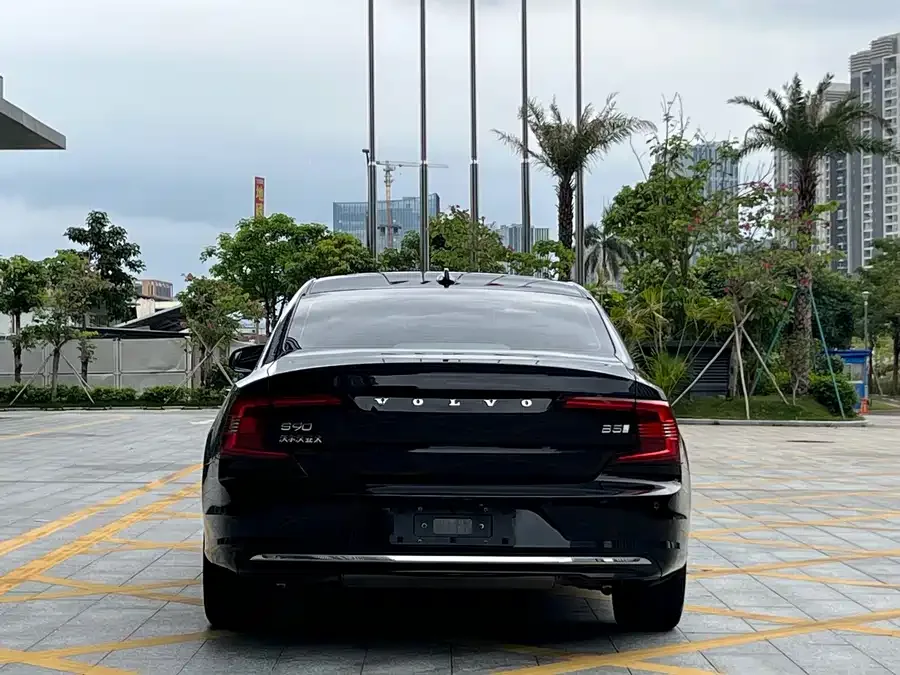 Volvo S90 2024 B5 Luxury Edition 2024 — миниатюра 2