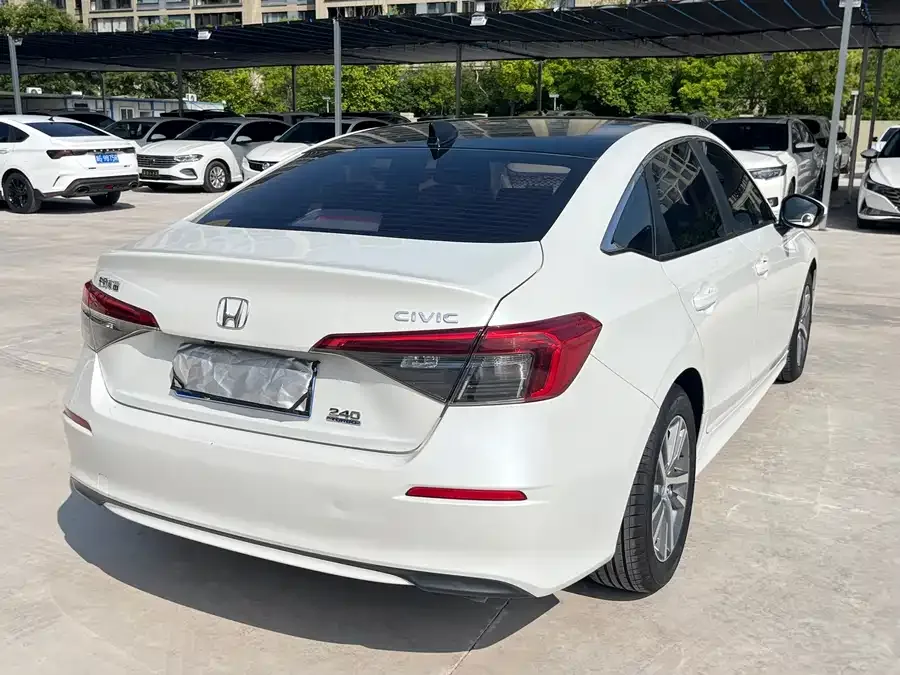 Honda Civic 2022 Civic 240TURBO CVT Sport Edition 2023 — миниатюра 2