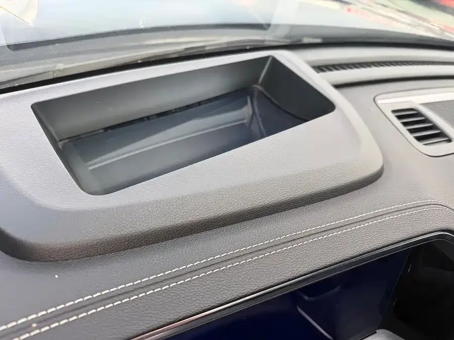 GAC Trumpchi GS8 Trumpchi GS8 2022 Pilot Series 2.0TGDI 4WD Luxury Smart Edition (six seats) 2022 — миниатюра 2