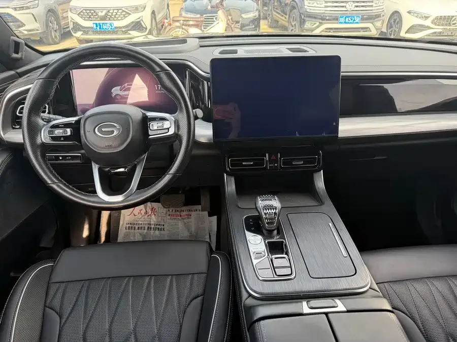 GAC Trumpchi GS8 Trumpchi GS8 2022 Pilot Series 2.0TGDI 4WD Luxury Smart Edition (six seats) 2022 — миниатюра 4