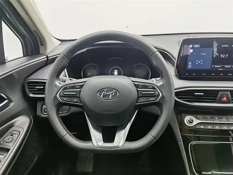 Hyundai SantaFe Santa Fe 2020 380 TGDi Automatic 2WD GLS Luxury Edition 2022 — миниатюра 5