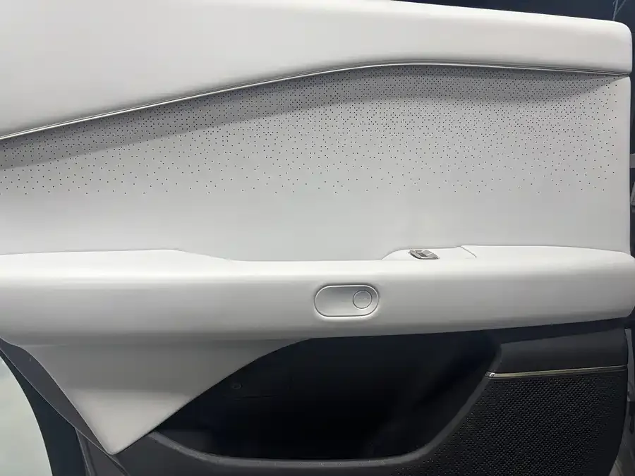 XPeng P7+ Xiaopeng P7+ 2024 long-range Max 2025 — миниатюра 2
