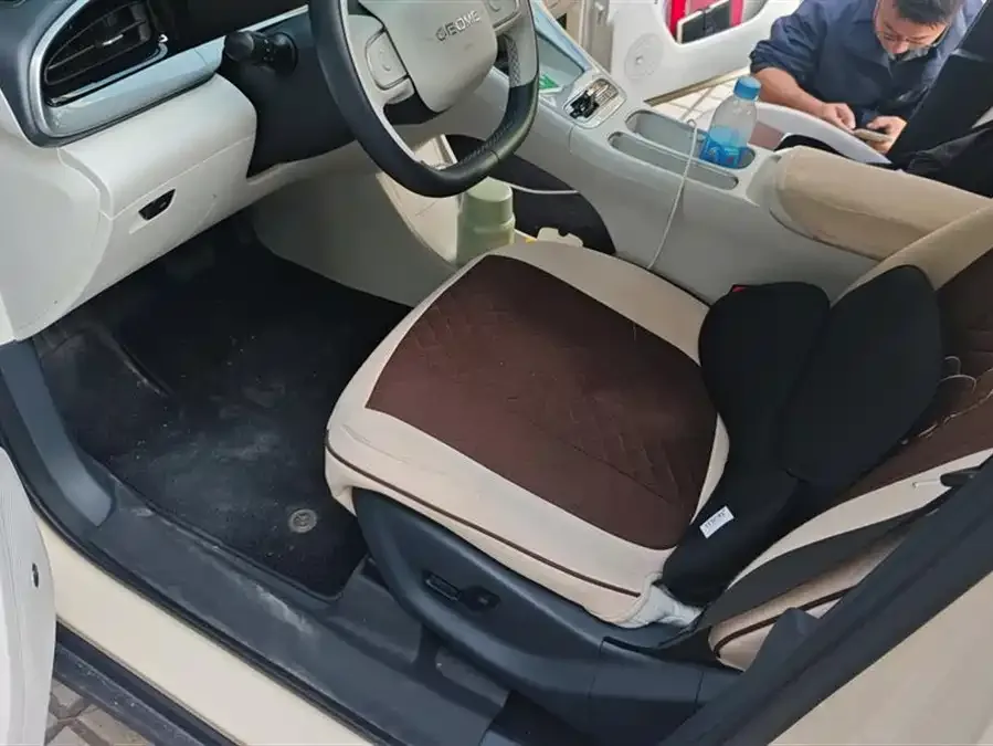 Geely Star Wish Star Wish 2025 UP 410km Exploration Edition 2024 — миниатюра 3