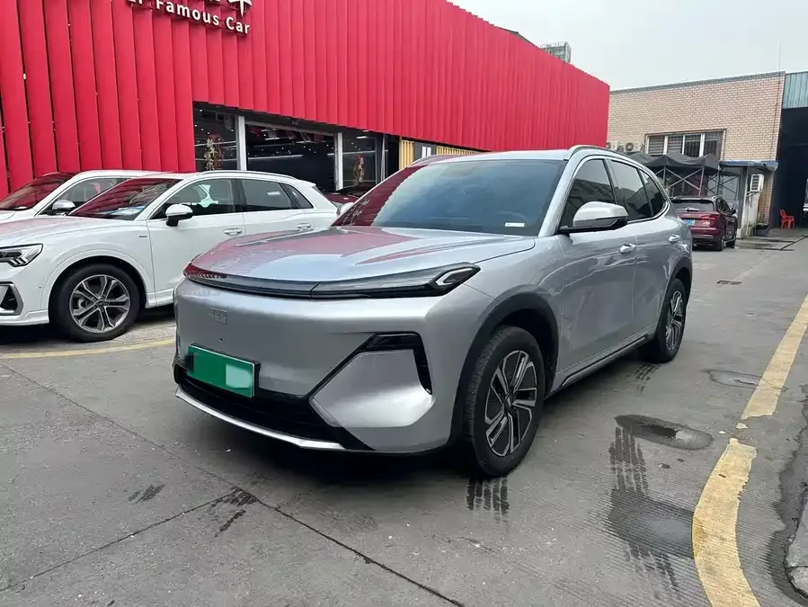 Geely Galaxy Starship 7 Galaxy Starship 7 2025 120km Navigator Edition 2025 — фото 1, купить с доставкой в Москву