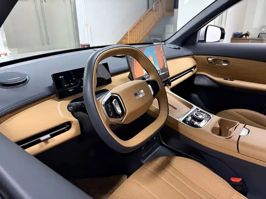 Geely Galaxy Starship 7 Galaxy Starship 7 2025 120km Sailing+ Edition 2025 — миниатюра 3