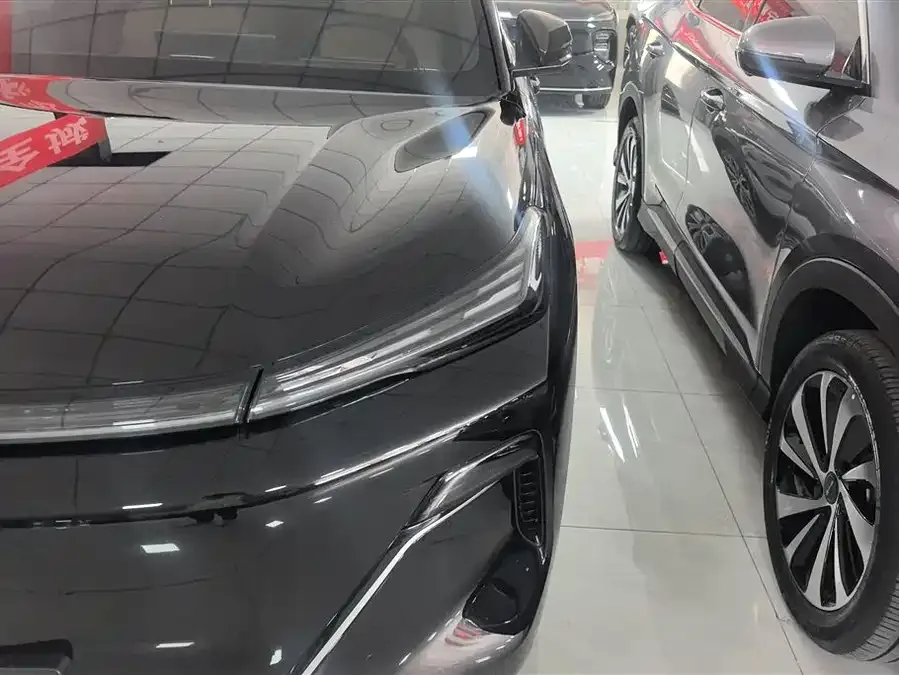 Geely Galaxy Starship 7 Galaxy Starship 7 2025 120km Navigator Edition 2025 — миниатюра 2