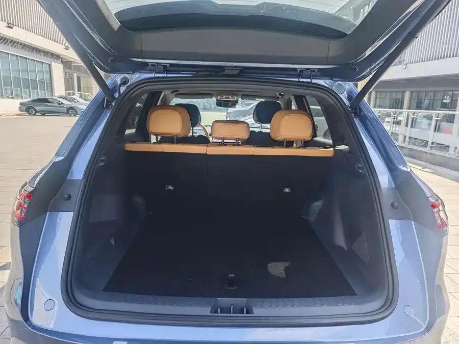 Geely Galaxy Starship 7 Galaxy Starship 7 2025 120km Navigator Edition 2024 — миниатюра 4