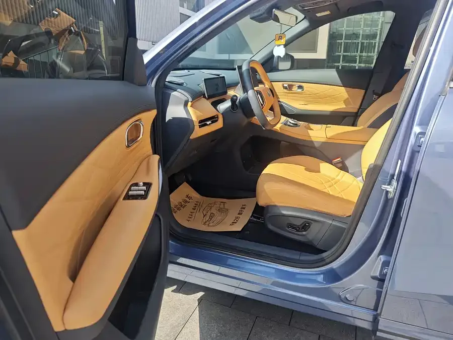 Geely Galaxy Starship 7 Galaxy Starship 7 2025 120km Navigator Edition 2024 — миниатюра 5