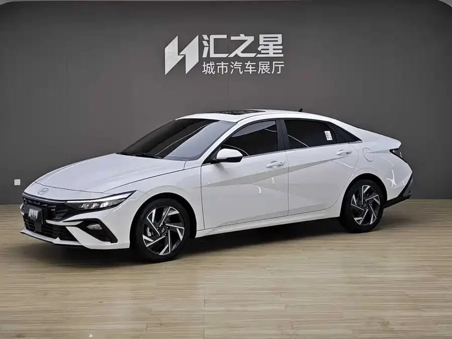 Hyundai Elantra Elantra 2023 1.5L CVT GLX Elite Edition 2025 — фото 1, купить с доставкой в Москву