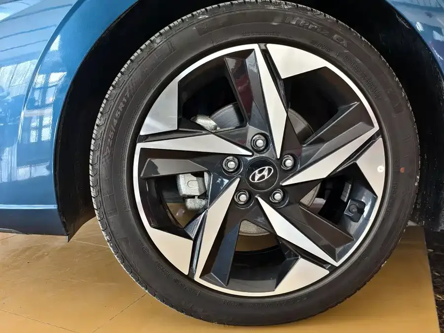 Hyundai Elantra Elantra 2021 1.5L CVT GLX Elite Edition 2022 — миниатюра 2