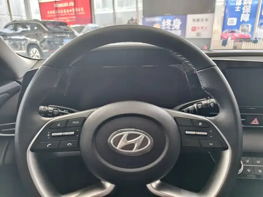 Hyundai Elantra Elantra 2021 1.5L CVT GLX Elite Edition 2022 — миниатюра 3