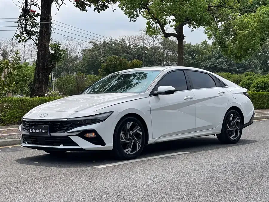 Hyundai Elantra Elantra 2023 1.5L CVT GLX Elite Edition 2024 — фото 1, купить с доставкой в Москву