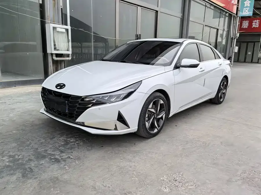 Hyundai Elantra Elantra 2021 1.5L CVT GLX Elite Edition 2022 — фото 1, купить с доставкой в Москву