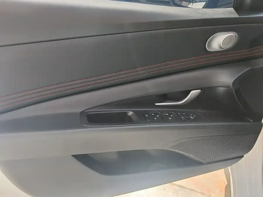 Hyundai Elantra Elantra 2022 1.5L CVT TOP flagship version 2023 — миниатюра 5
