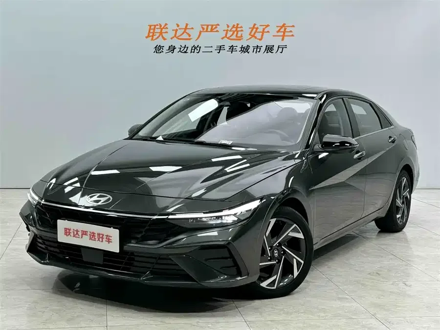 Hyundai Elantra Elantra 2023 1.5L CVT TOP Flagship Edition 2023 — фото 1, купить с доставкой в Москву