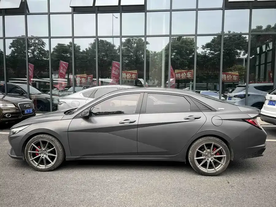 Hyundai Elantra Elantra 2022 1.5L CVT 20th Anniversary Edition 2022 — миниатюра 5